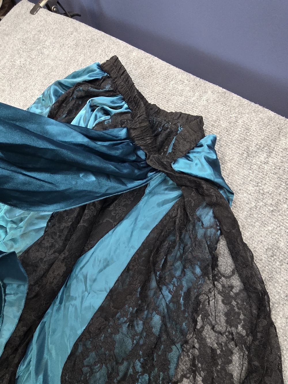 Handmade Black Emerald Fairycore Lace Handkerchief Hem Maxi Skirt Boho Festival - Picture 4 of 6